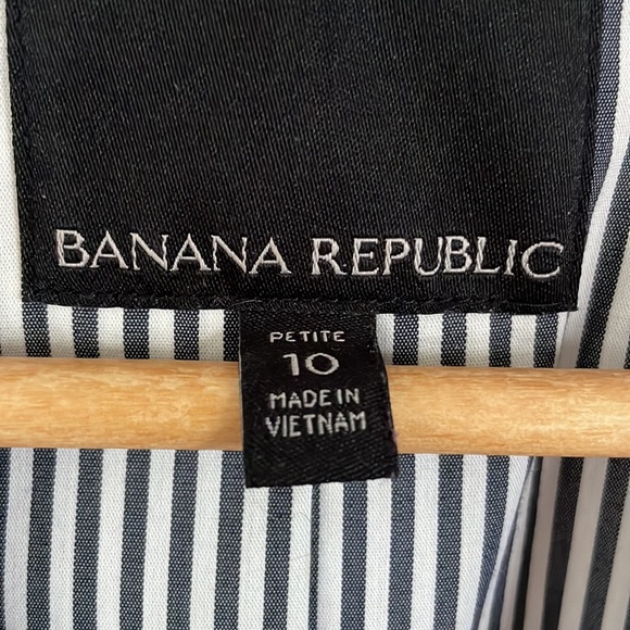 Barely worn Petite - Picture 2 of 7